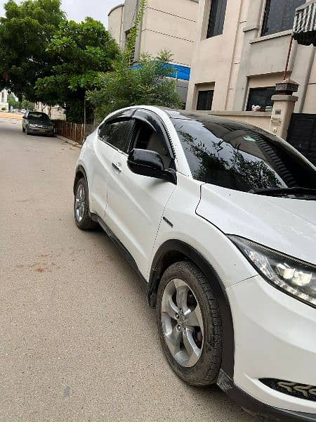 Honda Vezel 2014 model 2018 registration 7