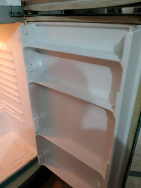 Waves REFRIGERATOR Good Condition 3