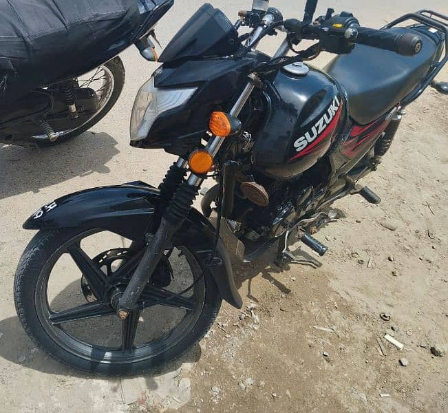 Suzuki 150 gr colour black year. 2018  ( 03412276178) 1