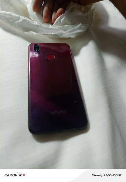 Vivo Y11 1