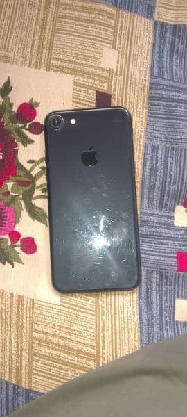 iphone 7 clean condition 2