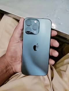 iPhone 15 pro max panel