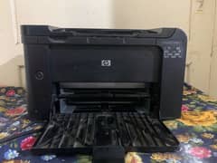 HP LASER JET PRINTER WITH PAGES 0