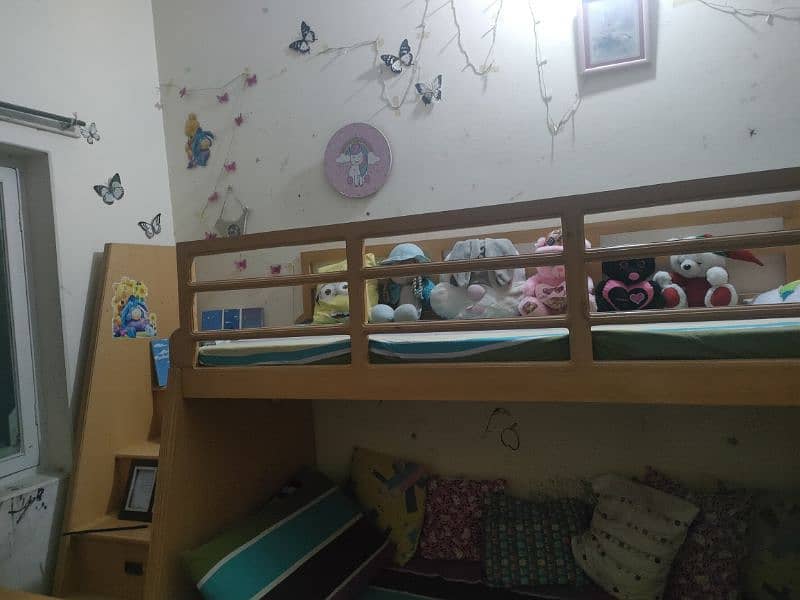 In best condition  wooden best quality Bed 0