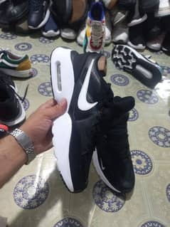 original nike sports shoes