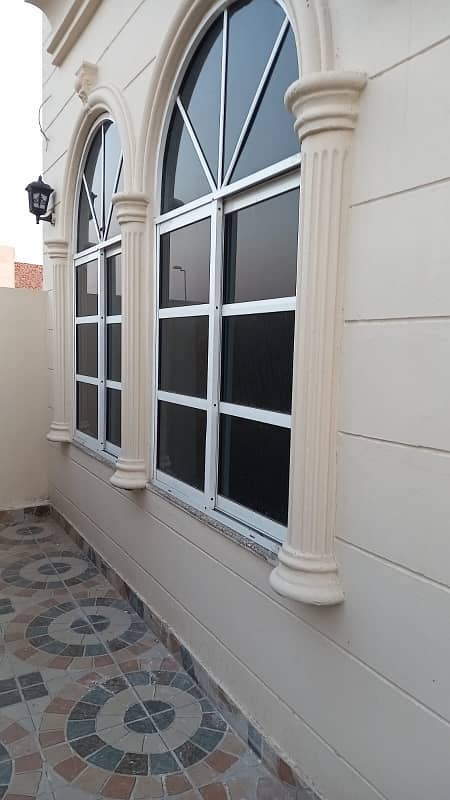 5 Marla used 4 bedroom house low price 
Cc block bahria town Lahore 2