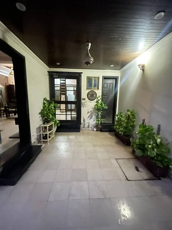 5 Marla used 4 bedroom house low price 
Cc block bahria town Lahore 4