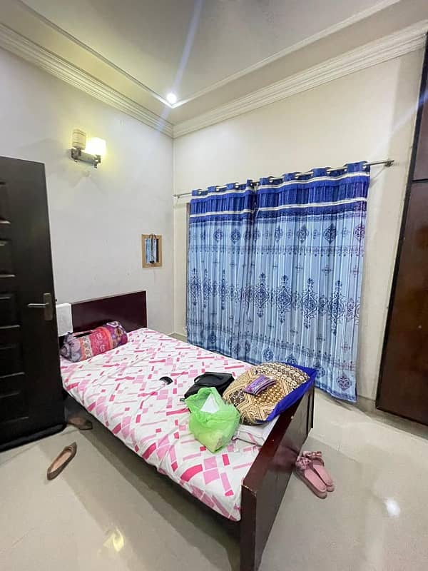 5 Marla used 4 bedroom house low price 
Cc block bahria town Lahore 14