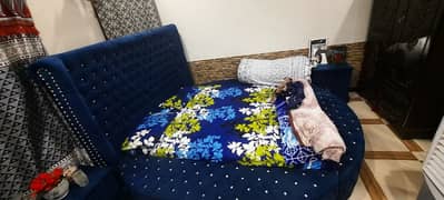 Selling my king bed with 10/10 Condition  contact# 03175824018