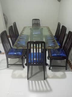 8 seater Dining table in reasonable price