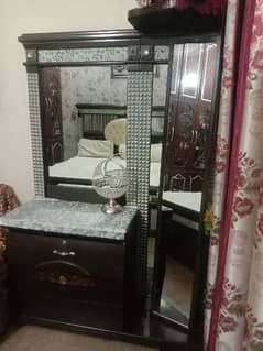 dressing table for sale contact on 03069229939 0