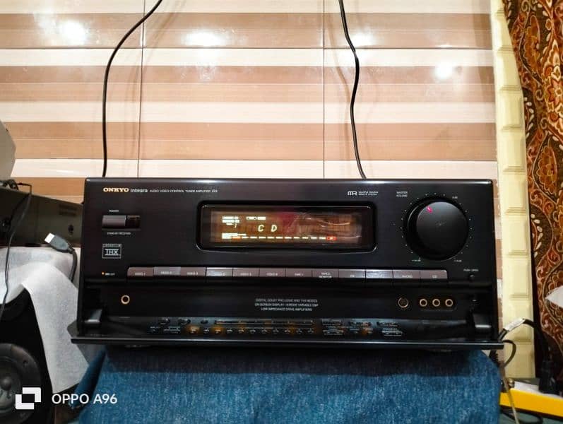 ONKYO Amplifier 8