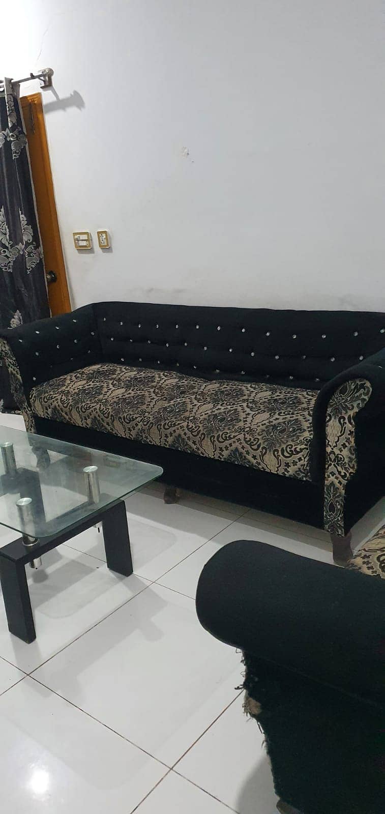 7 Seater Sofa Set Selling Condition is 10/9 Urgently Sale 3