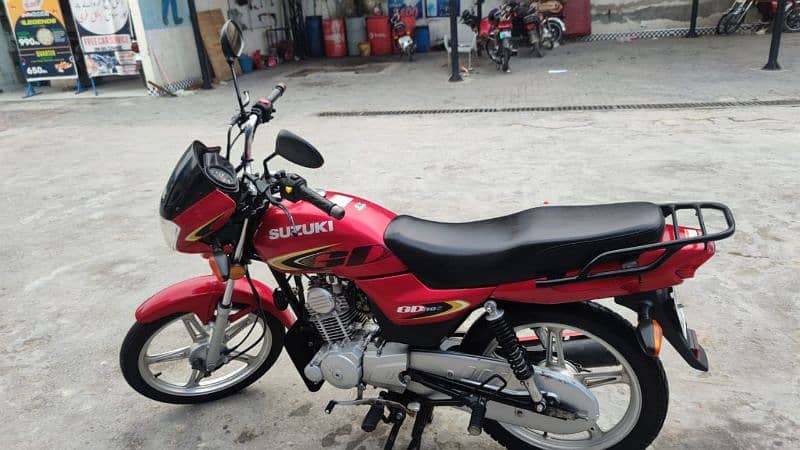 Suzuki GD110 Genuine Bike 4