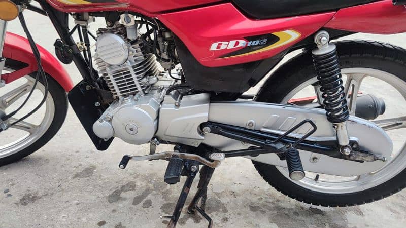 Suzuki GD110 Genuine Bike 8