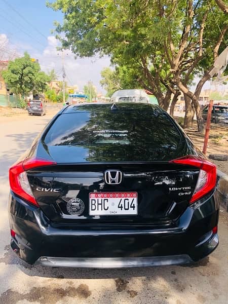 Honda Civic Oriel 2017 4