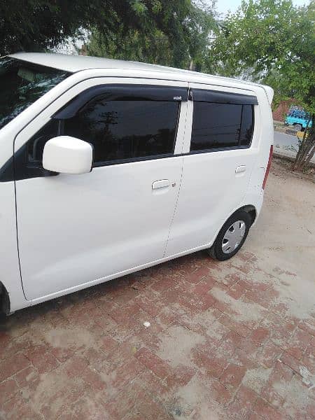 Suzuki Wagon R 2017/2018 3