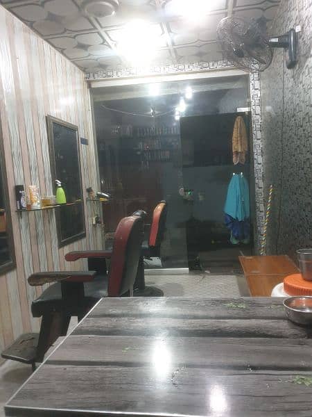 Beauty Saloon with full equipments 0