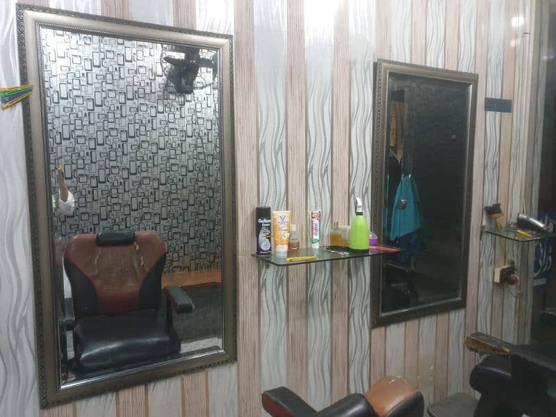 Beauty Saloon with full equipments 8