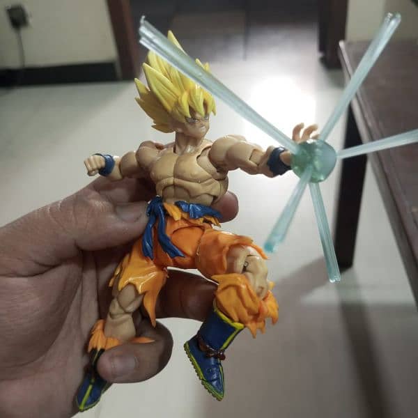 Shfiguarts Goku Super Saiyan 2 2