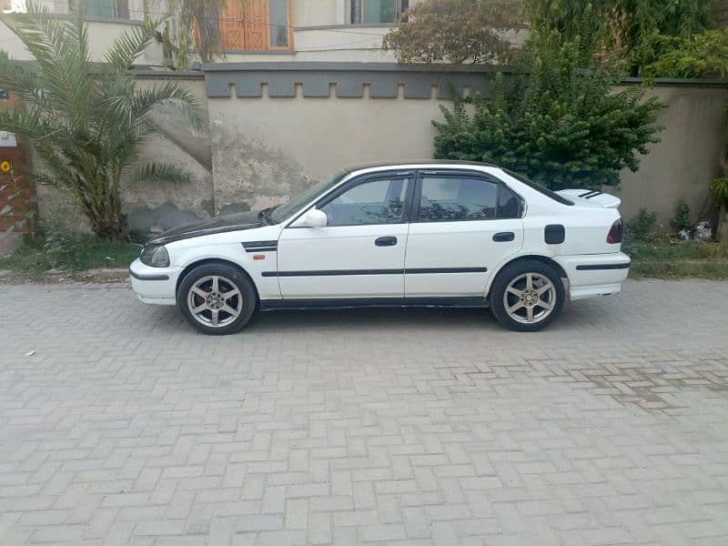 Honda Civic EXi 1997 4