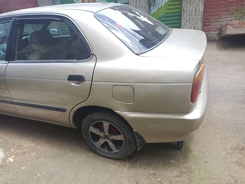 Suzuki Baleno 2004 8