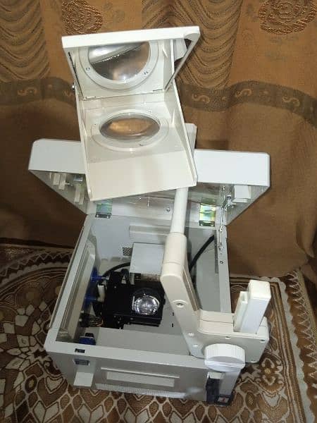 slide projector and overhead projector available (0370-2090709) 8