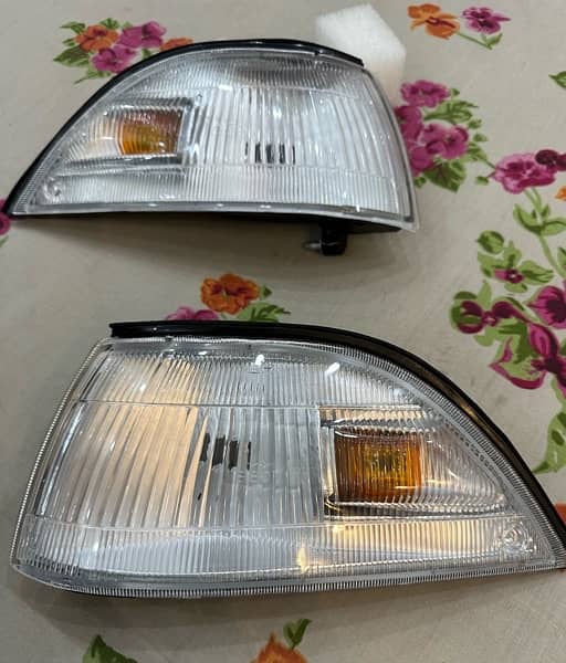 1988 Toyota Corolla Parking/Corner Lights 2