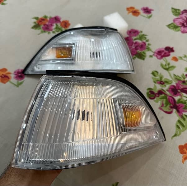 1988 Toyota Corolla Parking/Corner Lights 3