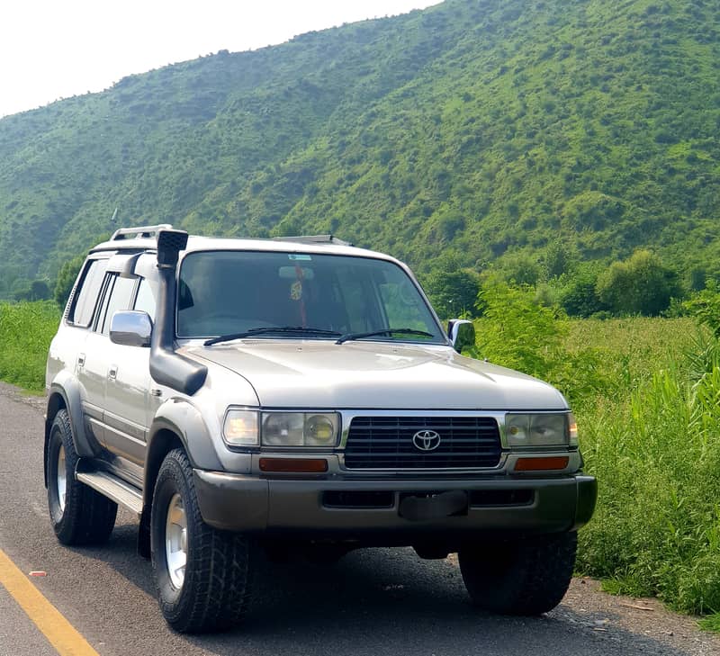 Toyota Land Cruiser 1995 4