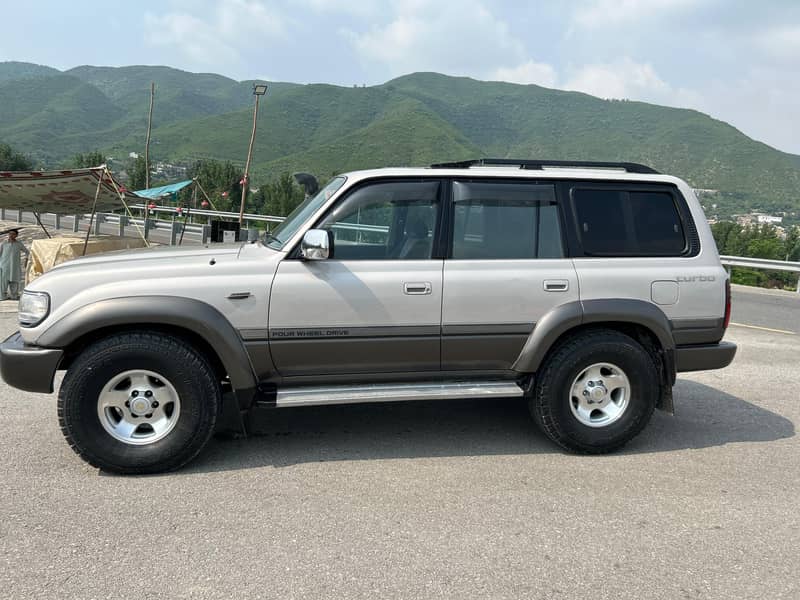 Toyota Land Cruiser 1995 9