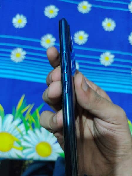 infinix Hot8 lite 2/32 only Mobile in original condition 3