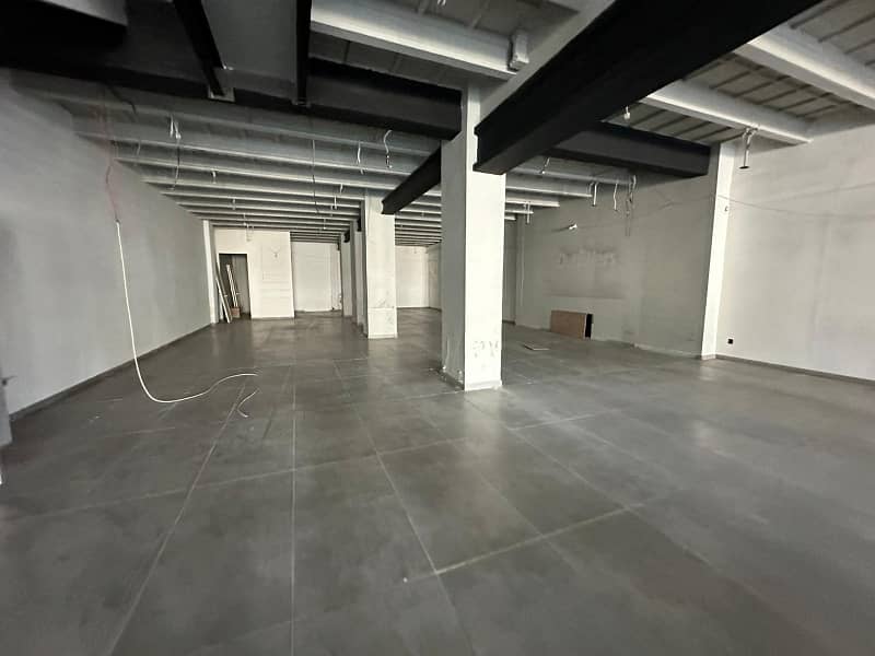 6000 Sqft hall available for Rent 4