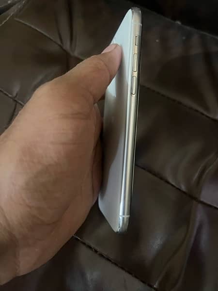 FIXED PRICE - iPhone 11 pro 256gb factory unlocked (sealed) 3