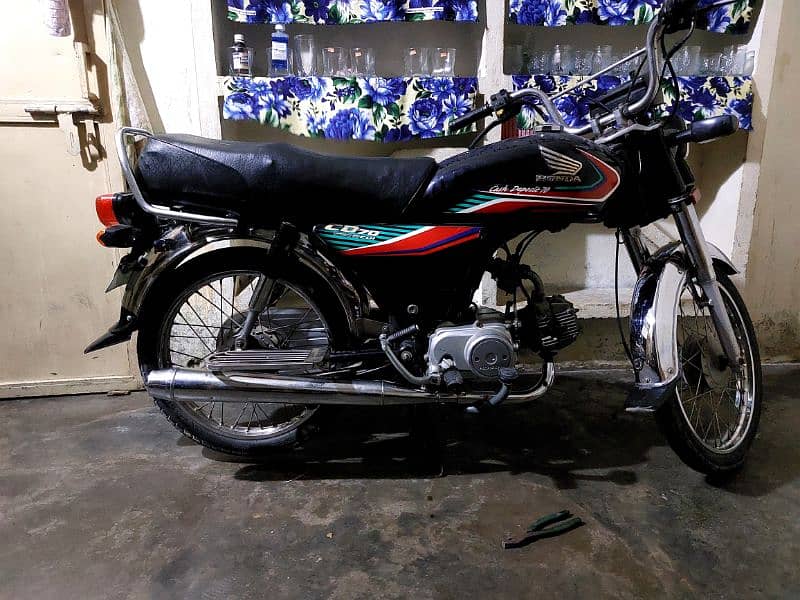 Honda CD 70 Bike 2