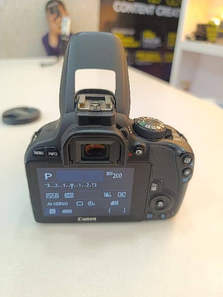 Canon 100D Professional DSLR 18-55stm 2