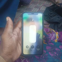 I phone 11 10/10 Mobile waterproof Pani dal check kry 4/64