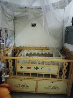 baby cot