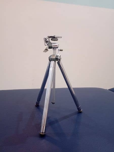 Gold Crest Imported Camera Stand 7