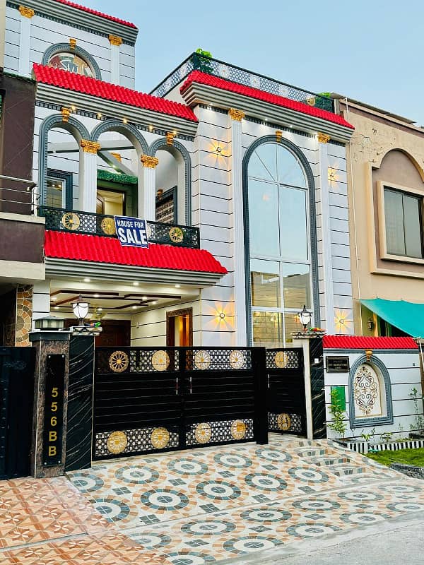 5 Marla Brand New Spanish Luxurious House For Sale in BB Block Bahria Town Lahore Sector . D. 1