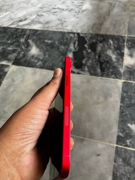 iPhone 14 Plus Product Red 4