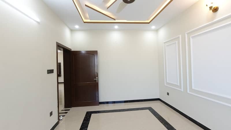 House For Sale In G-15/1 17