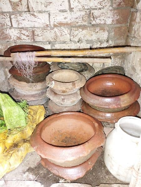 Hen cages and food pots 4