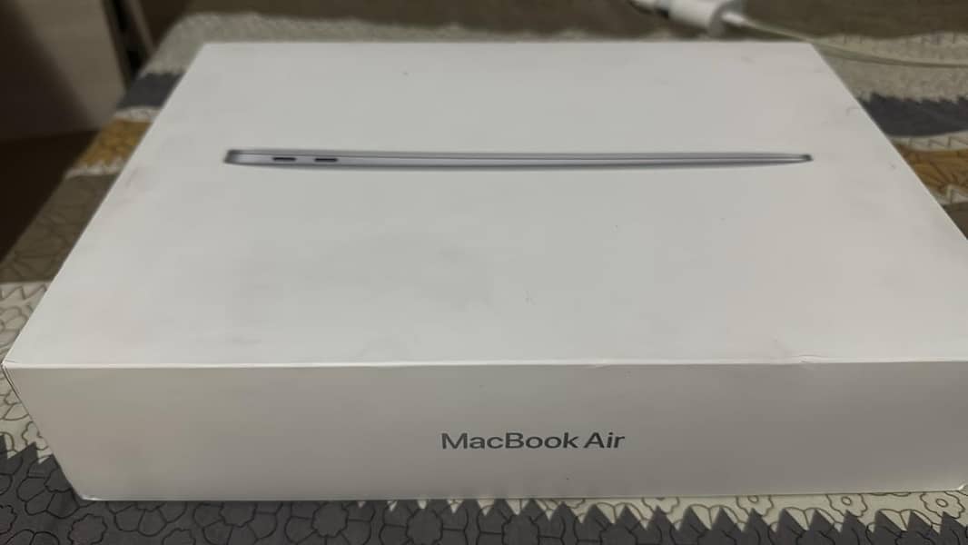 MacBook Air M1 8GB 256GB 10