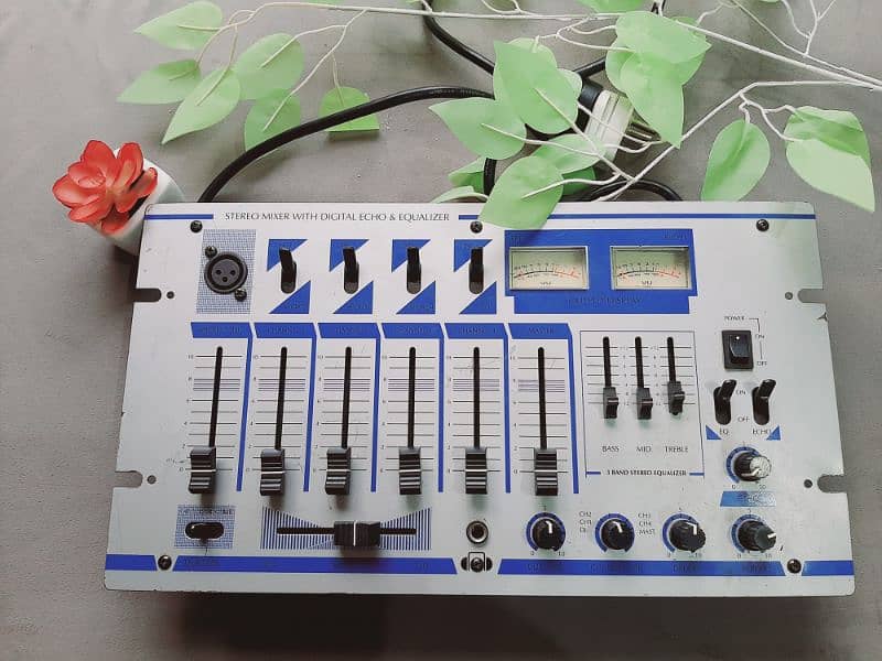 4 Channel Digital Mixer 2