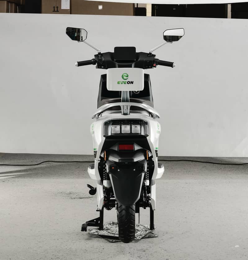 Eveon Leopard Electric Scooter,Electric Bikes, Scooty 2024 4