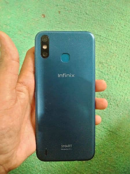 infinx smart 4 dabba or charger dono ha 1