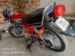 brand Honda 125.      km 12000 run