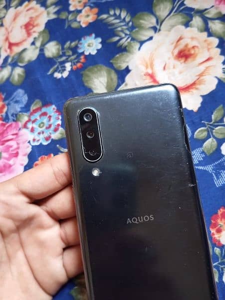 Aquos zero 5g basic 2