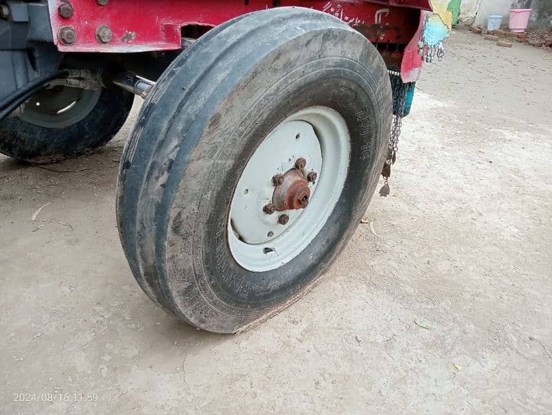 Massey Ferguson Tractor 385 For Sell 9